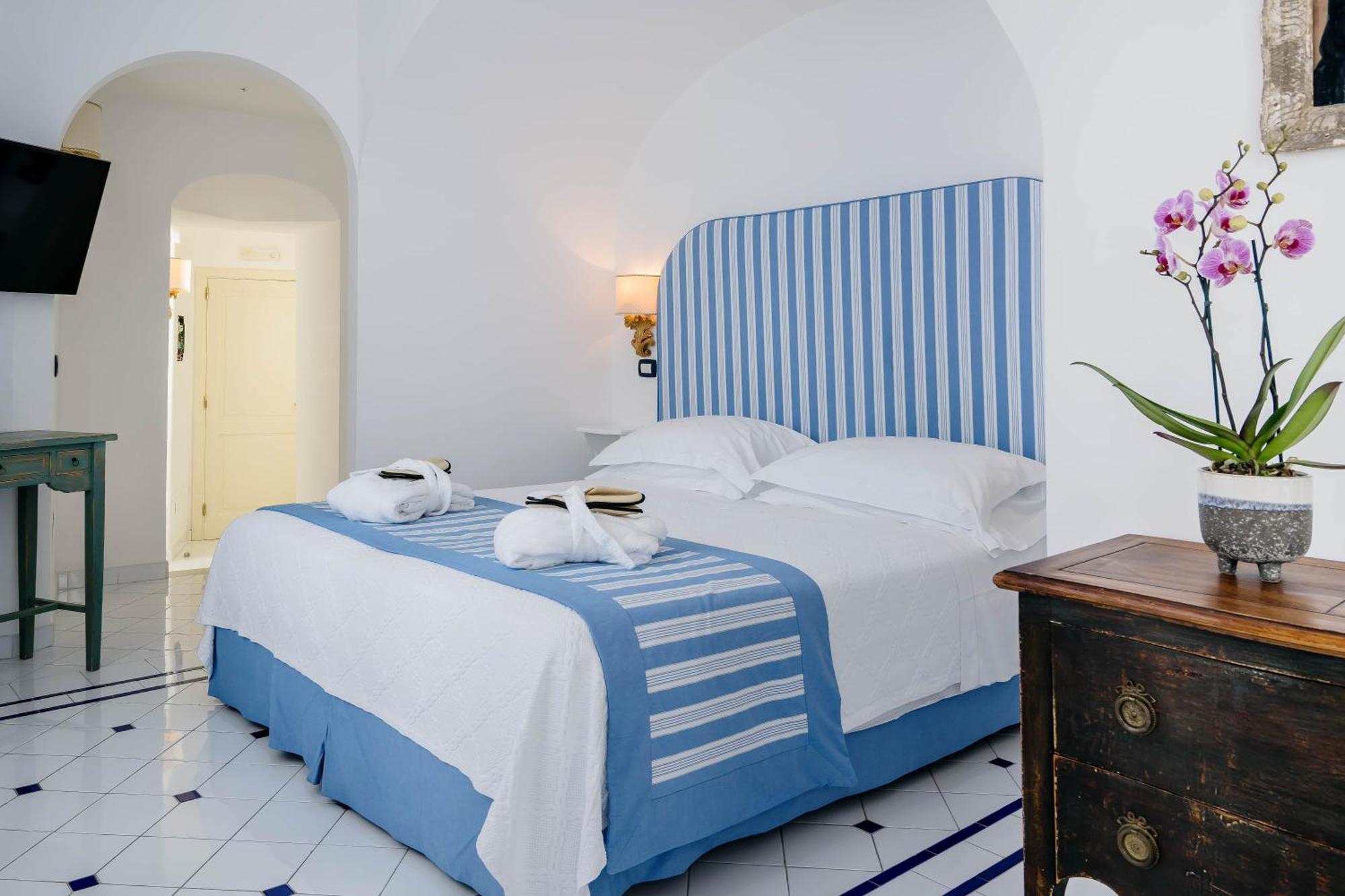 Albergo Miramare بوسيتانو المظهر الخارجي الصورة