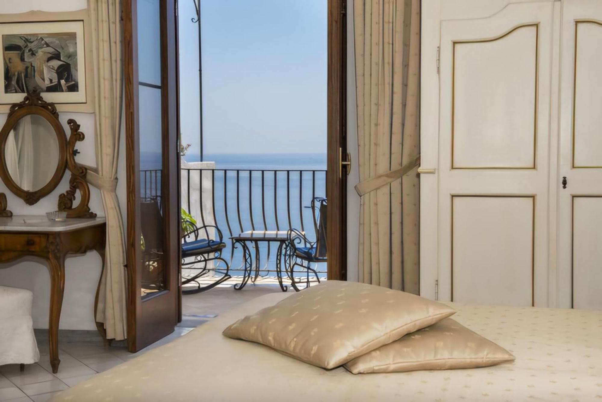 Albergo Miramare بوسيتانو المظهر الخارجي الصورة