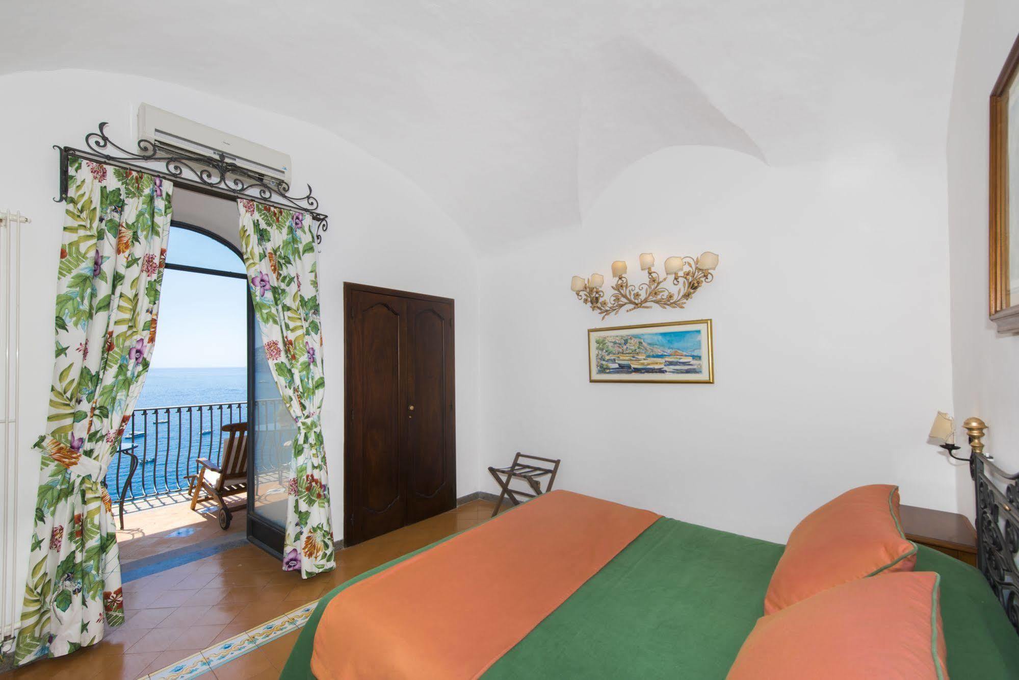 Albergo Miramare بوسيتانو المظهر الخارجي الصورة